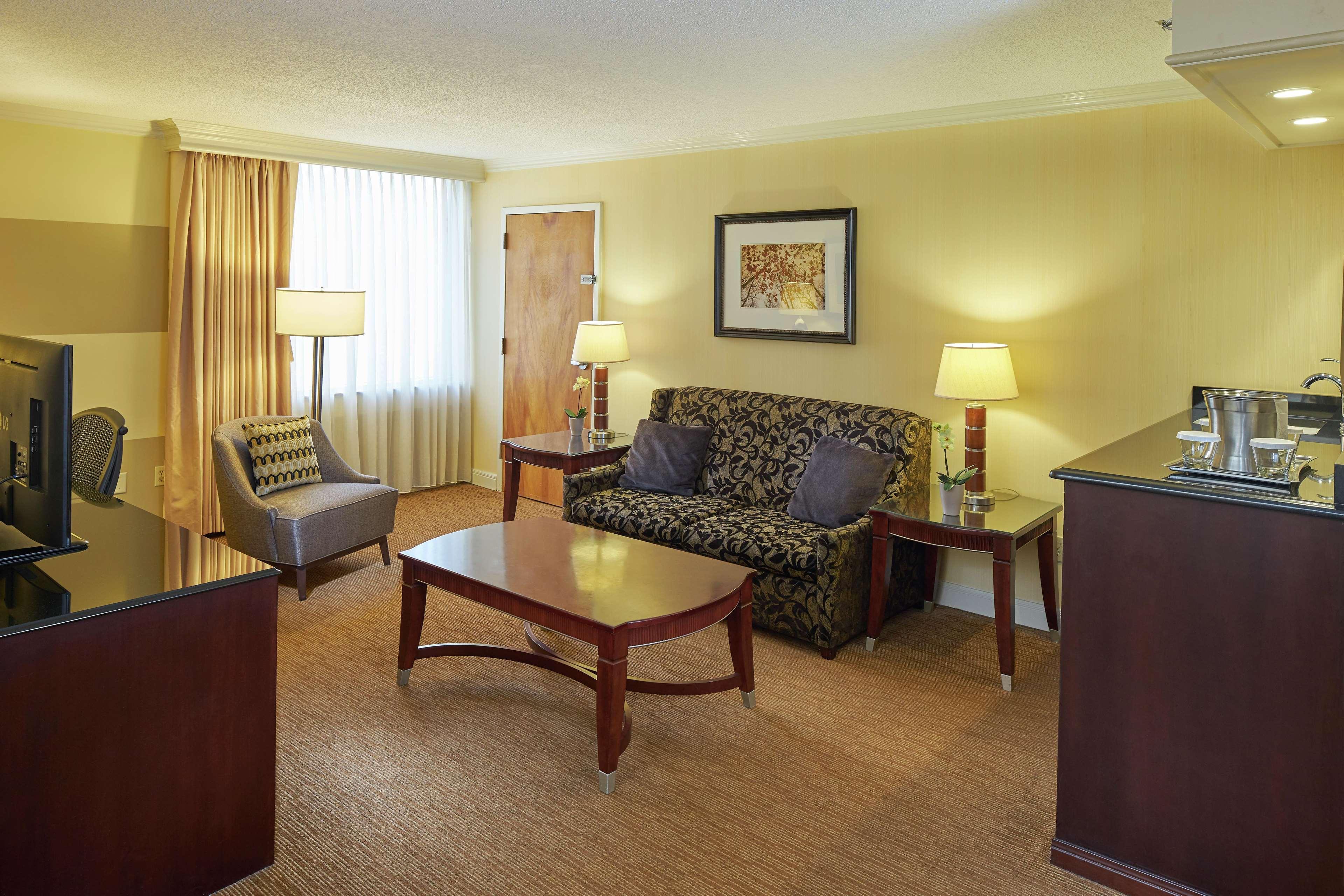 Hotel Hilton Raleigh North Hills Zimmer foto