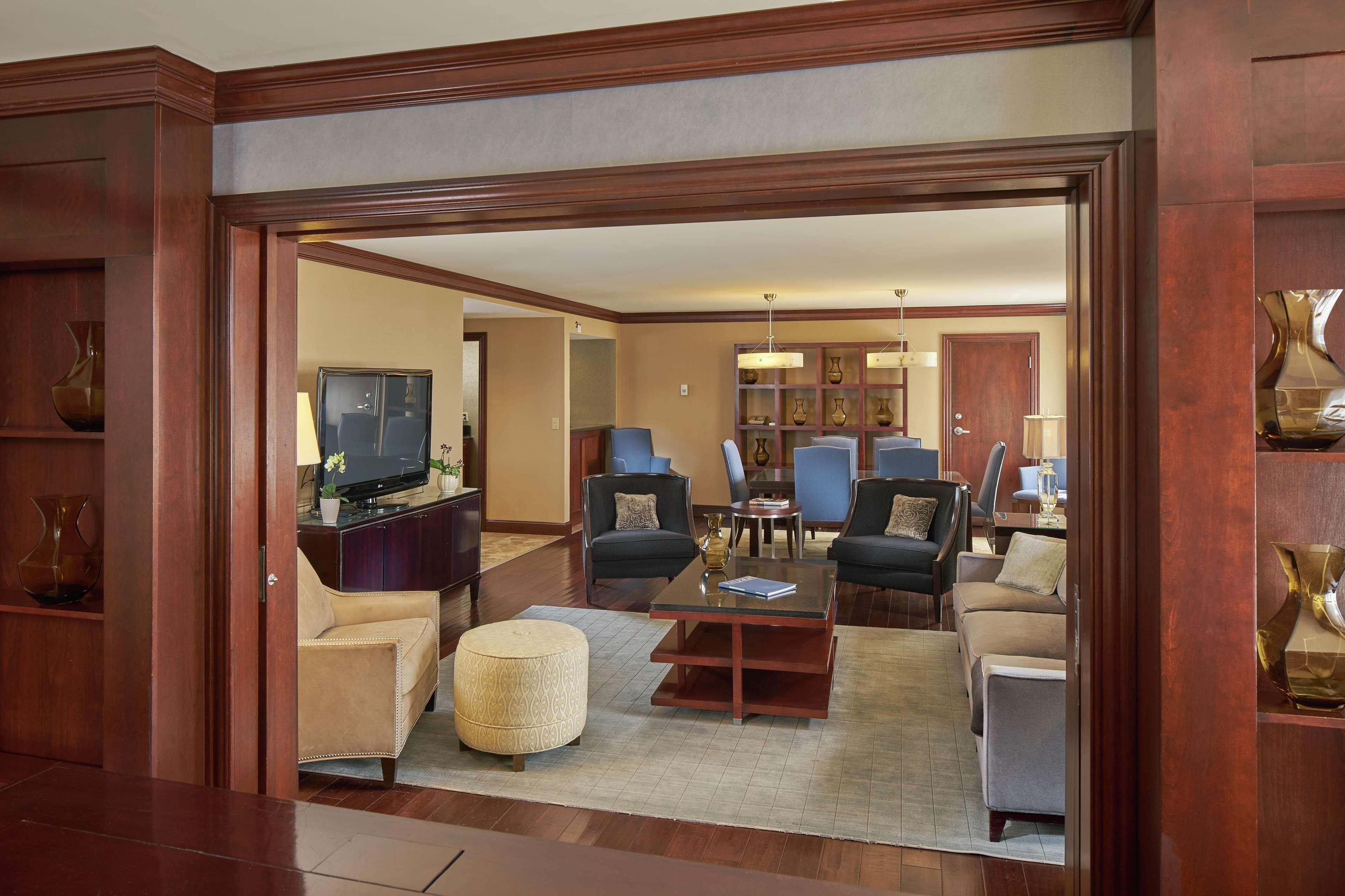 Hotel Hilton Raleigh North Hills Interior foto