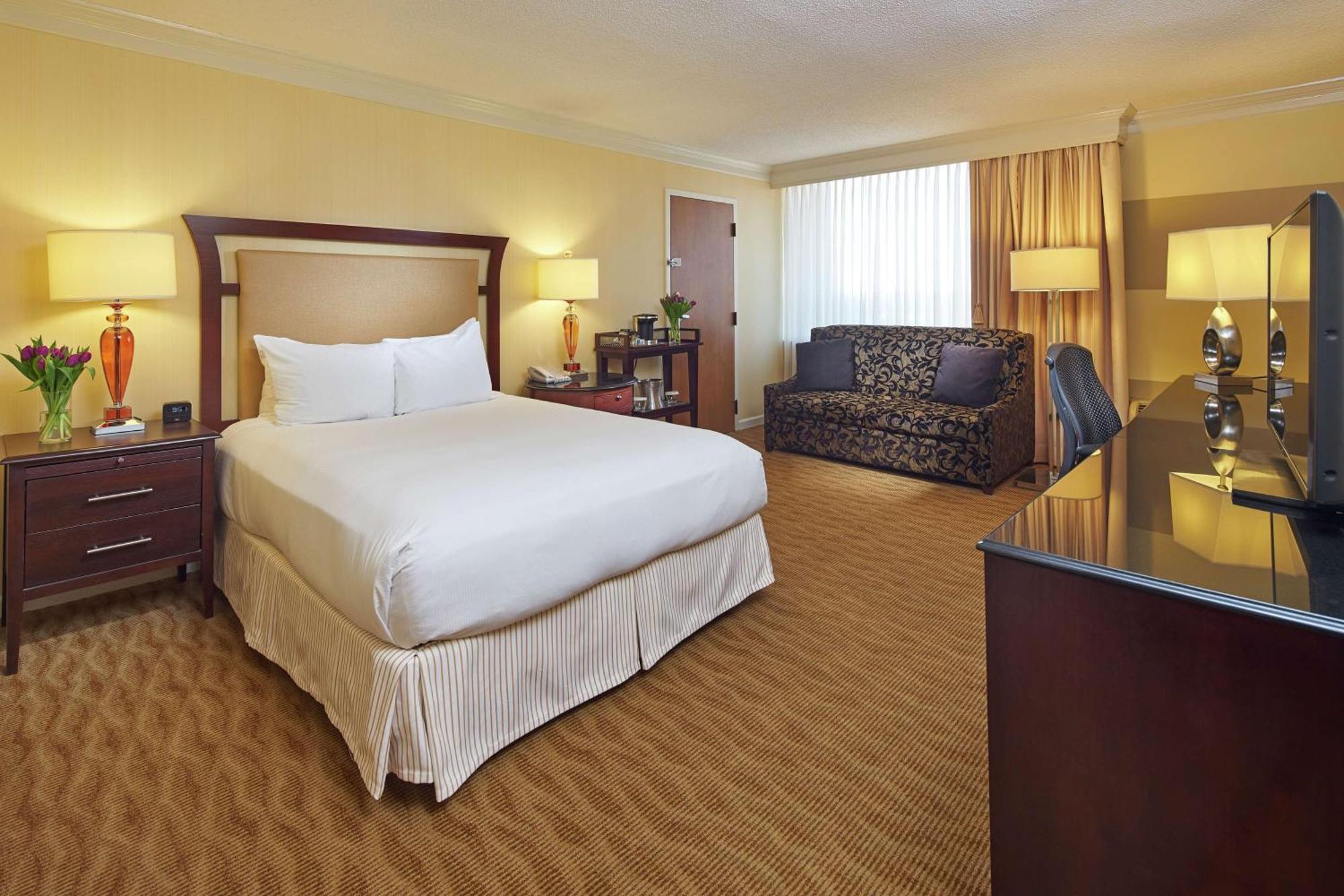 Hotel Hilton Raleigh North Hills Exterior foto
